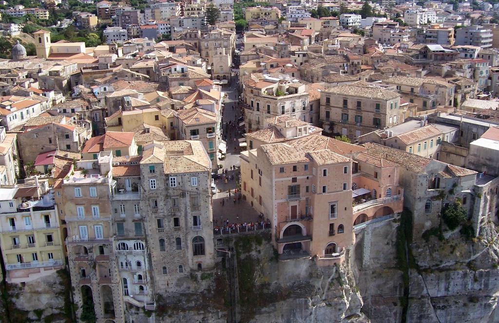 A Casa Di Alessandro Appartment'S Tropea Exterior foto