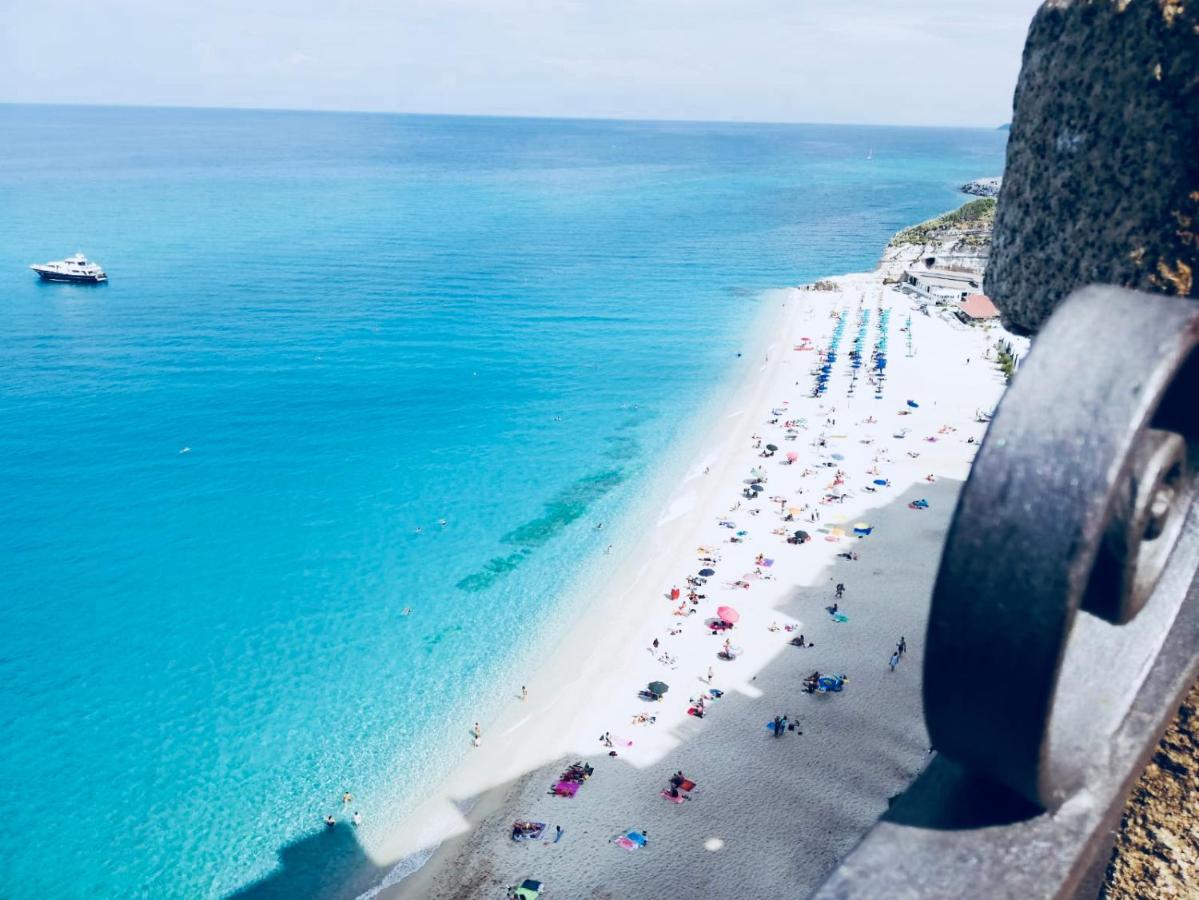 A Casa Di Alessandro Appartment'S Tropea Exterior foto